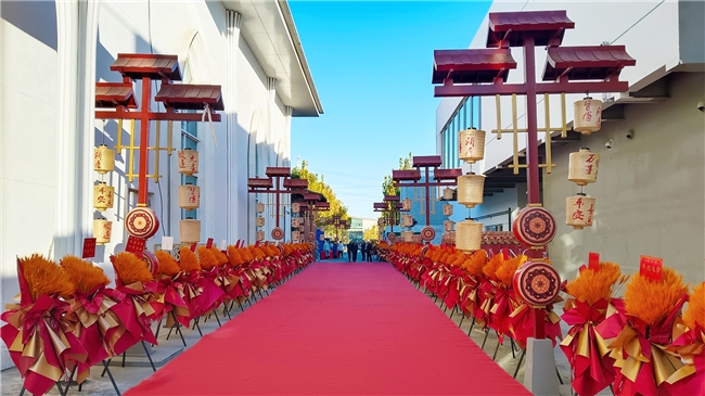 ​北京首家红楼梦主题沉浸式餐秀「宴外宴」盛大开园：入梦红楼，不负初见，引领餐饮文化新势能！(图1)