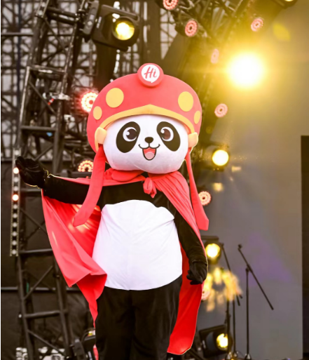 海底捞30周年庆火锅音乐节,科目三嗨翻全场(图1) 海底捞30周年庆火锅音乐节,科目三嗨翻全场(图1)